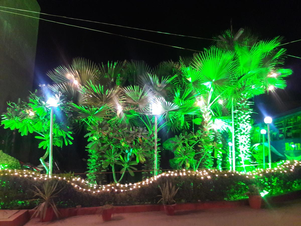 Magsons Resorts Kosi Extérieur photo